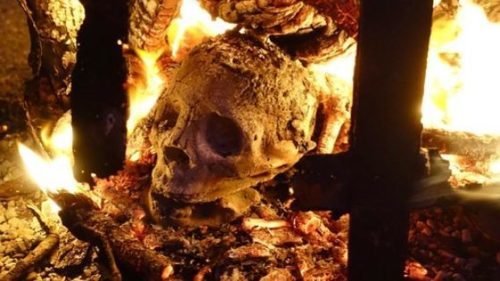 Best fire pit skull